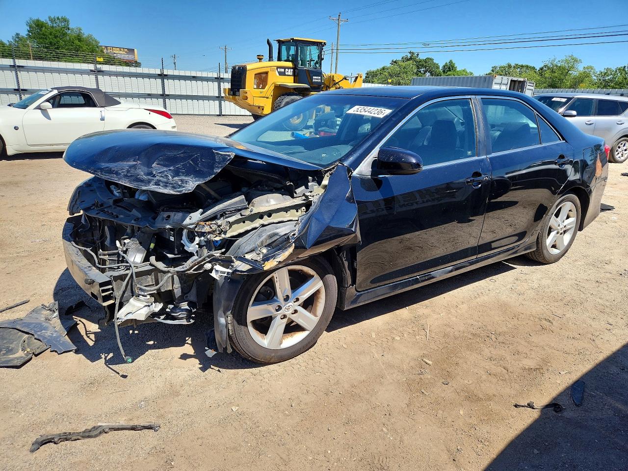 Salvage Toyota Camry Image