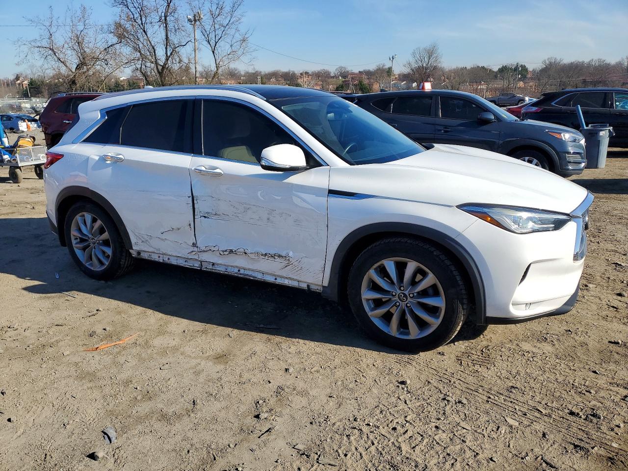 INFINITI Qx Luxe
