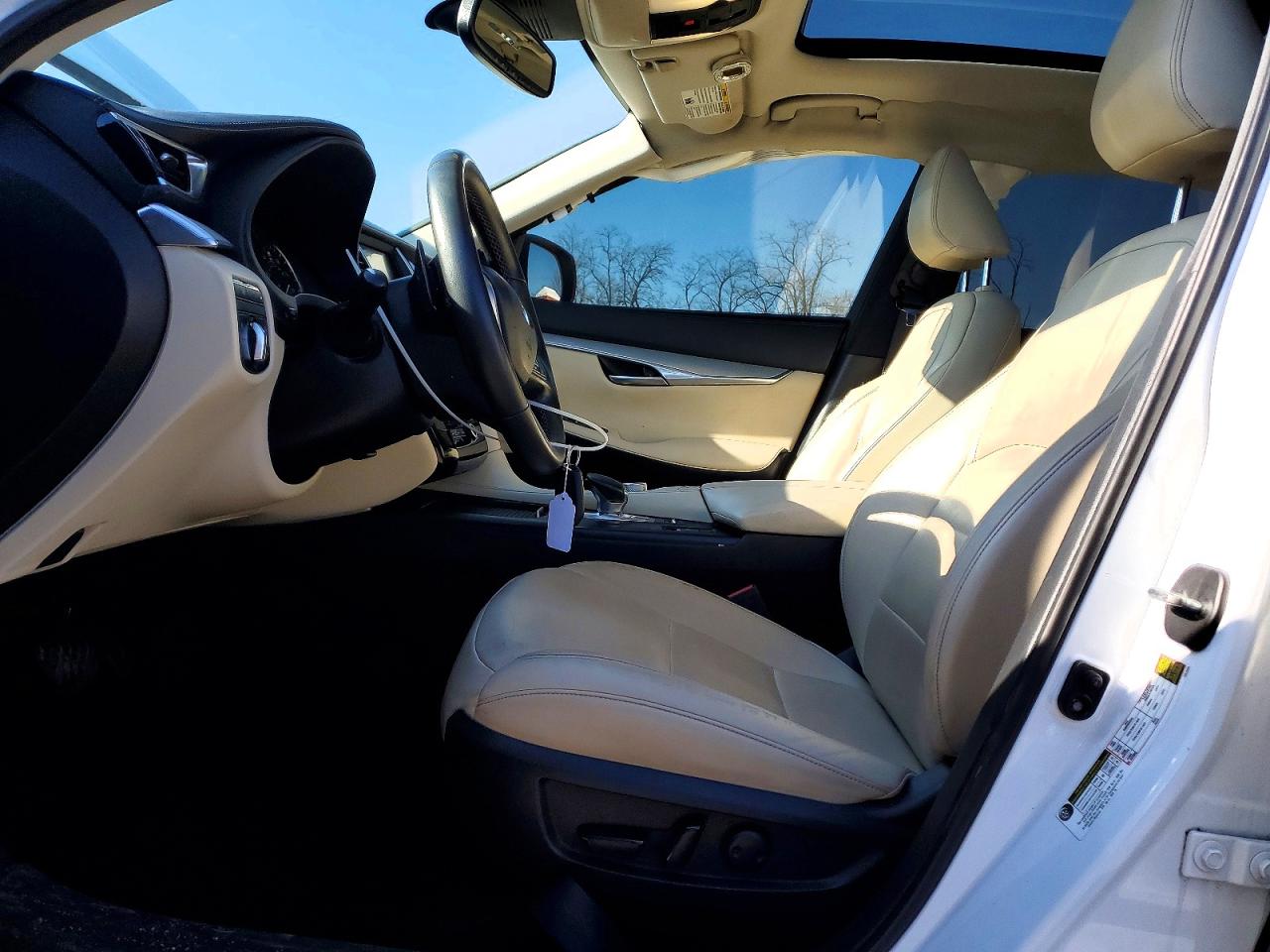 INFINITI Qx Luxe