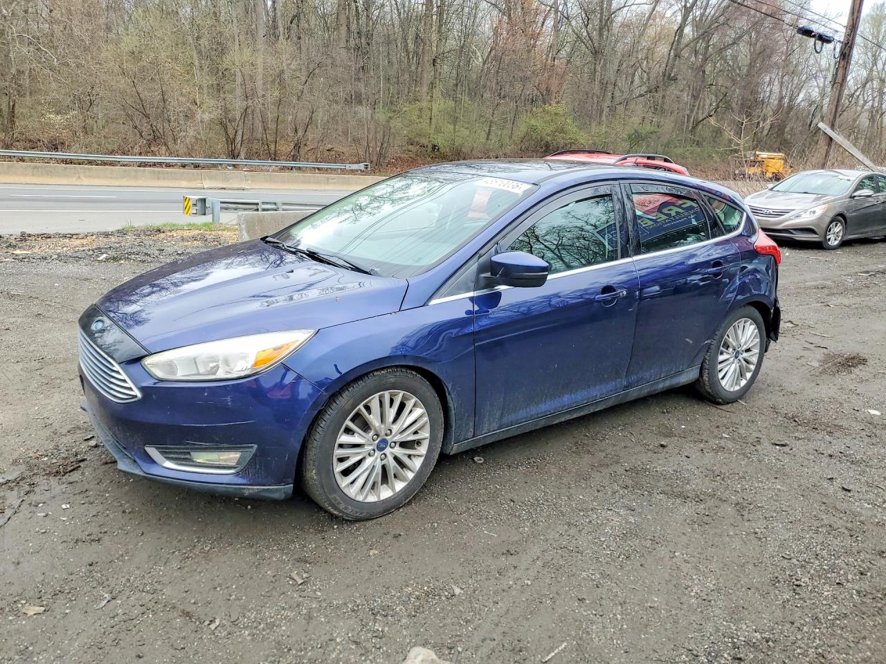 Salvage Ford Focus Image