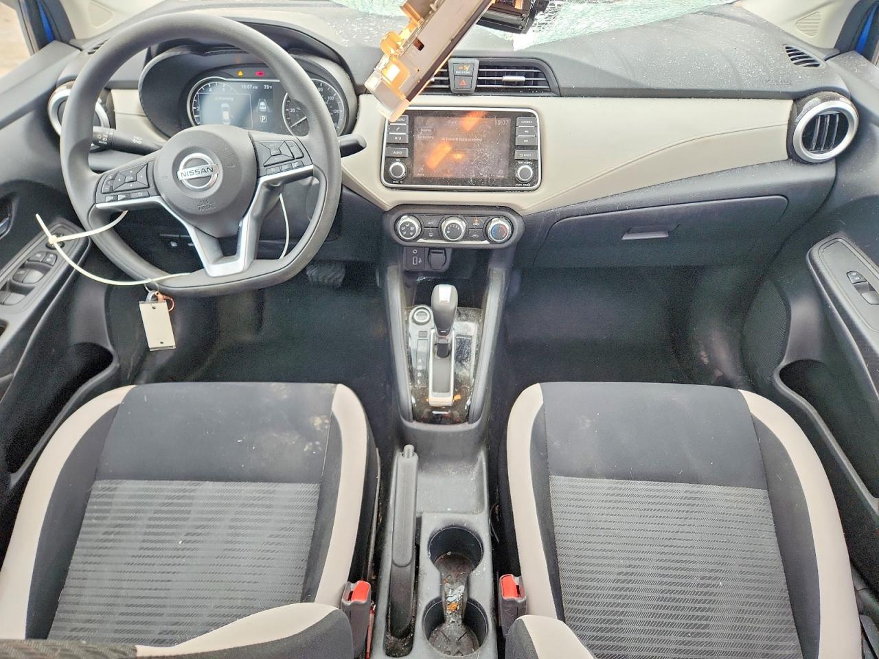 Nissan Versa Sv