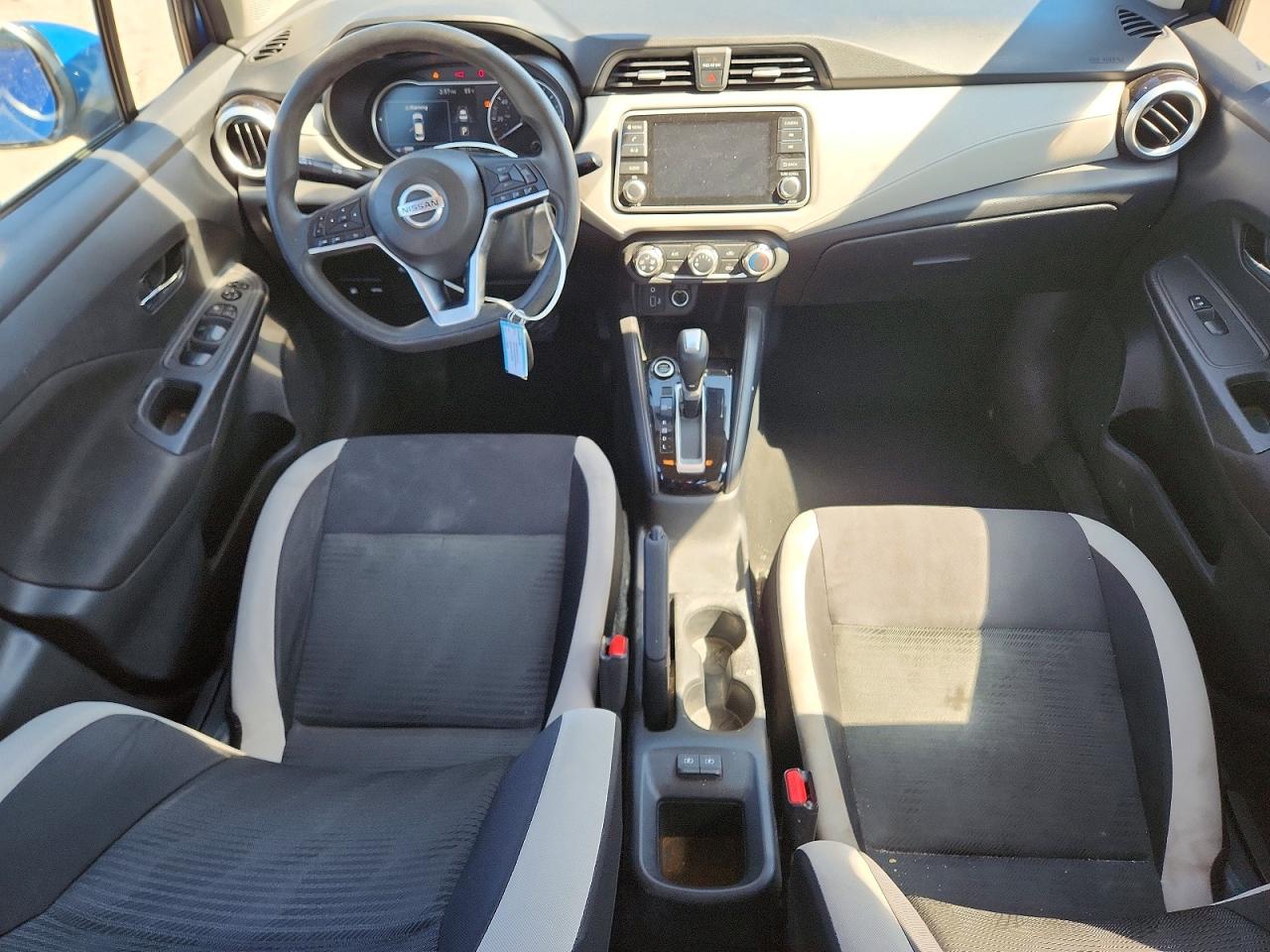 Nissan Versa Sv