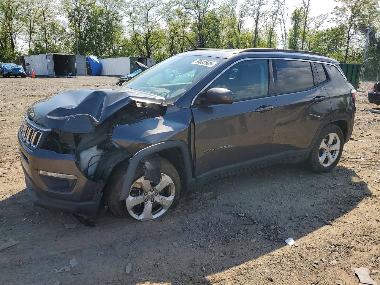 Salvage Jeep Compass Image