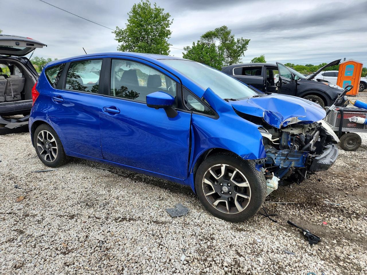 Nissan Versa S