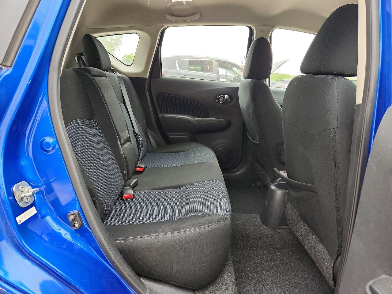 Nissan Versa S