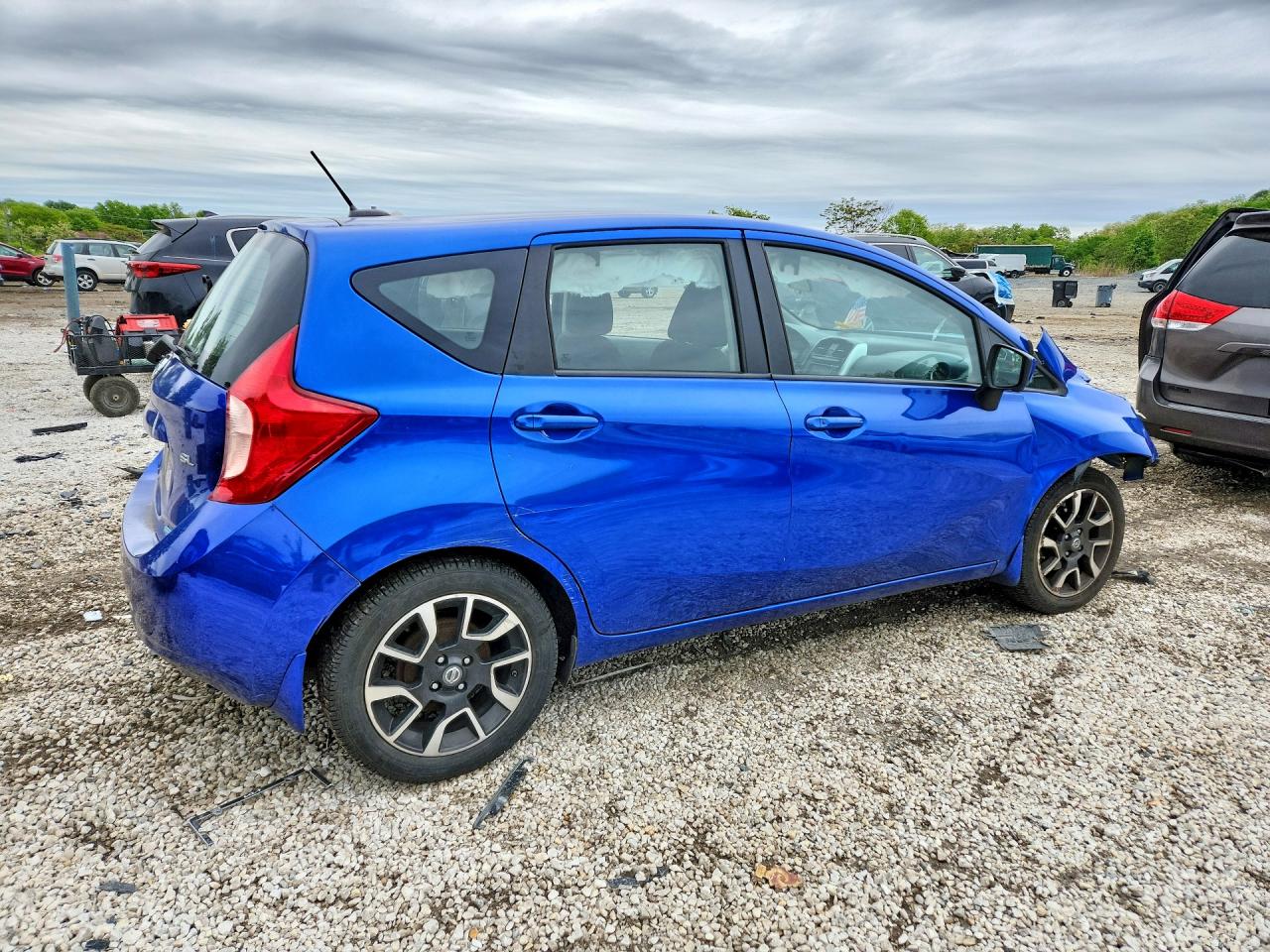Nissan Versa S