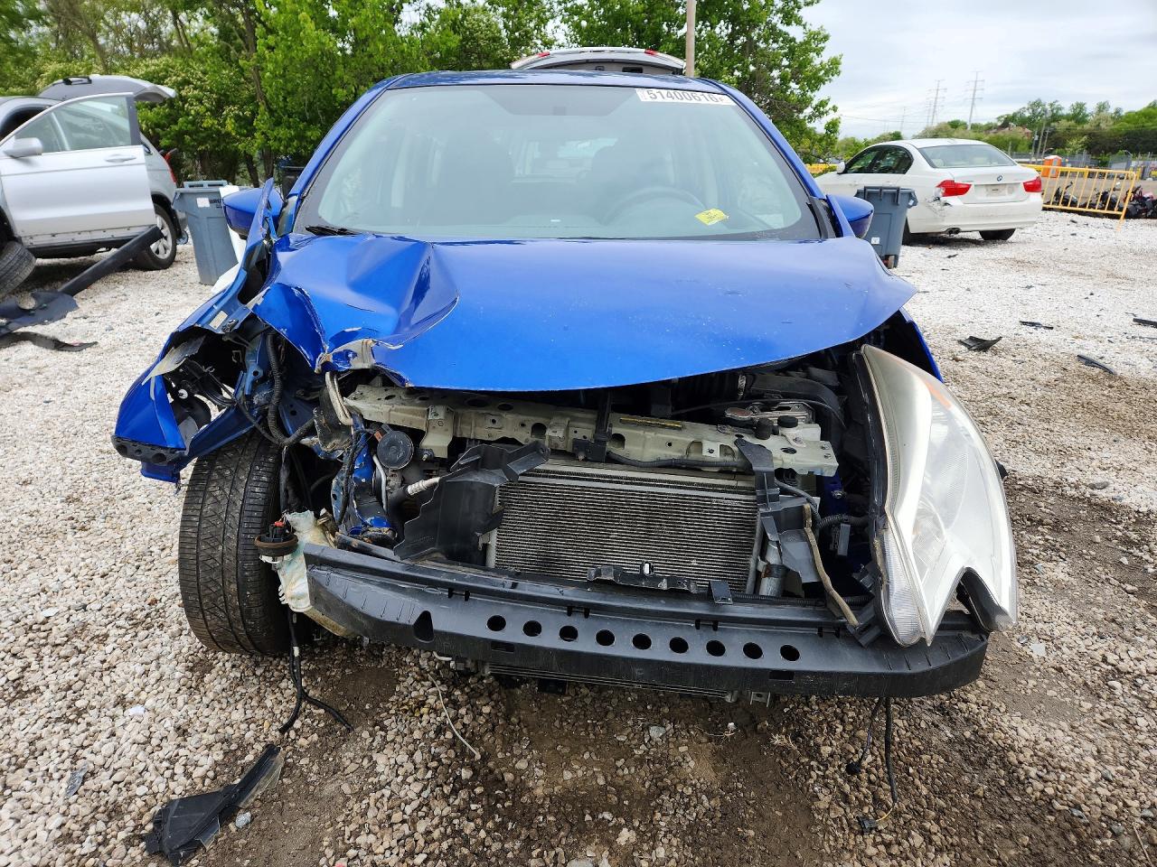 Nissan Versa S