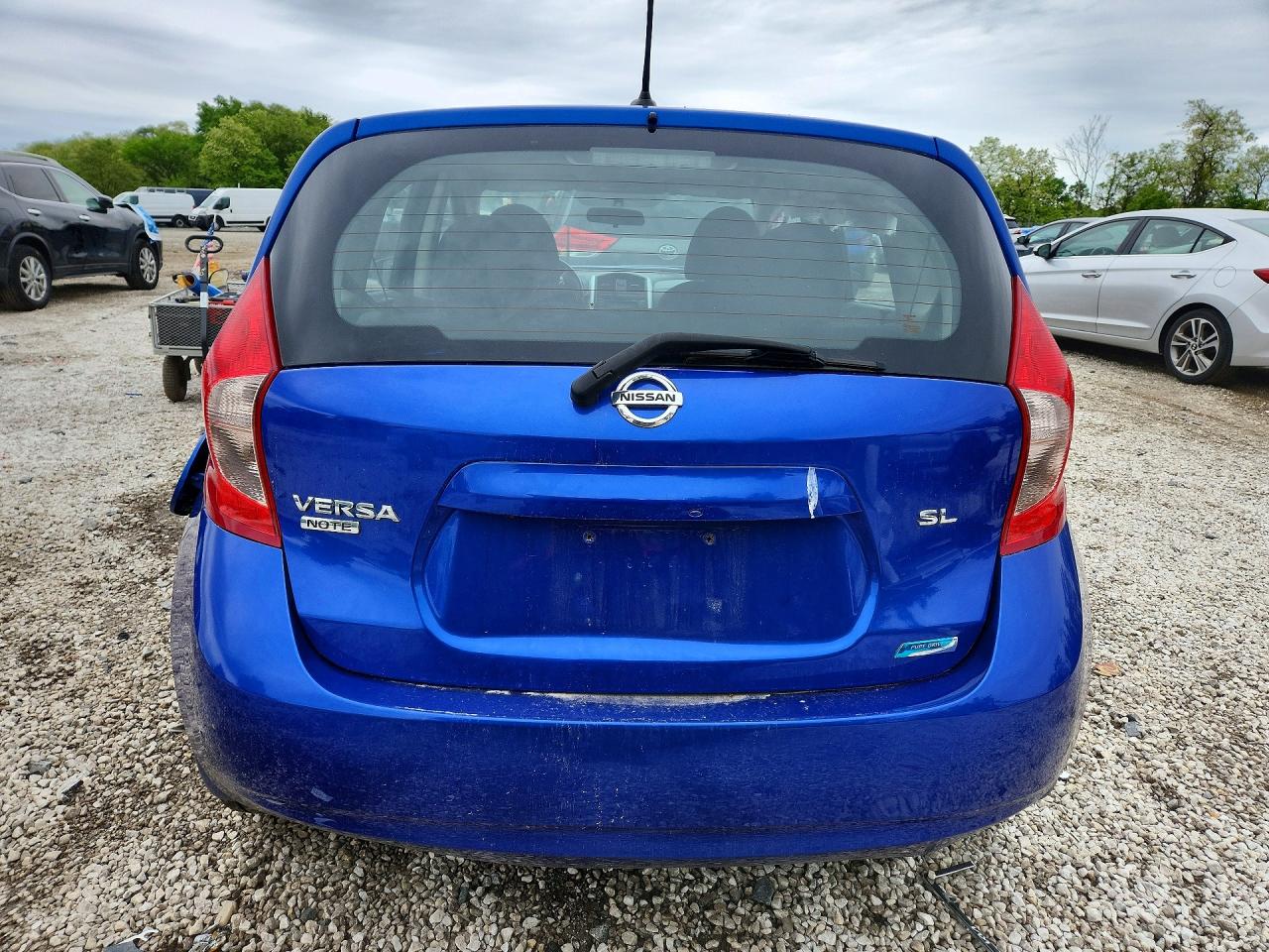 Nissan Versa S
