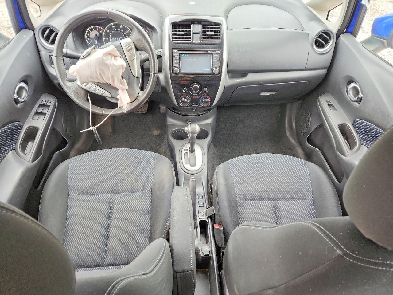 Nissan Versa S