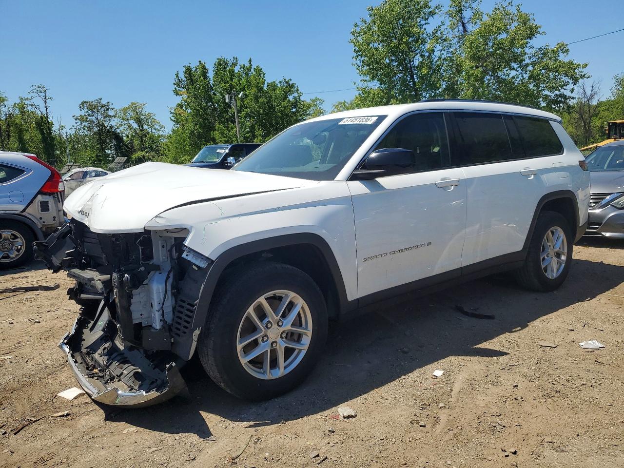 Salvage Jeep Grand Cherokee Image