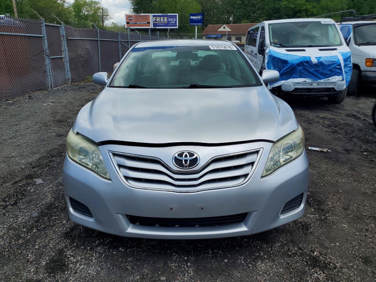 Toyota Camry Le