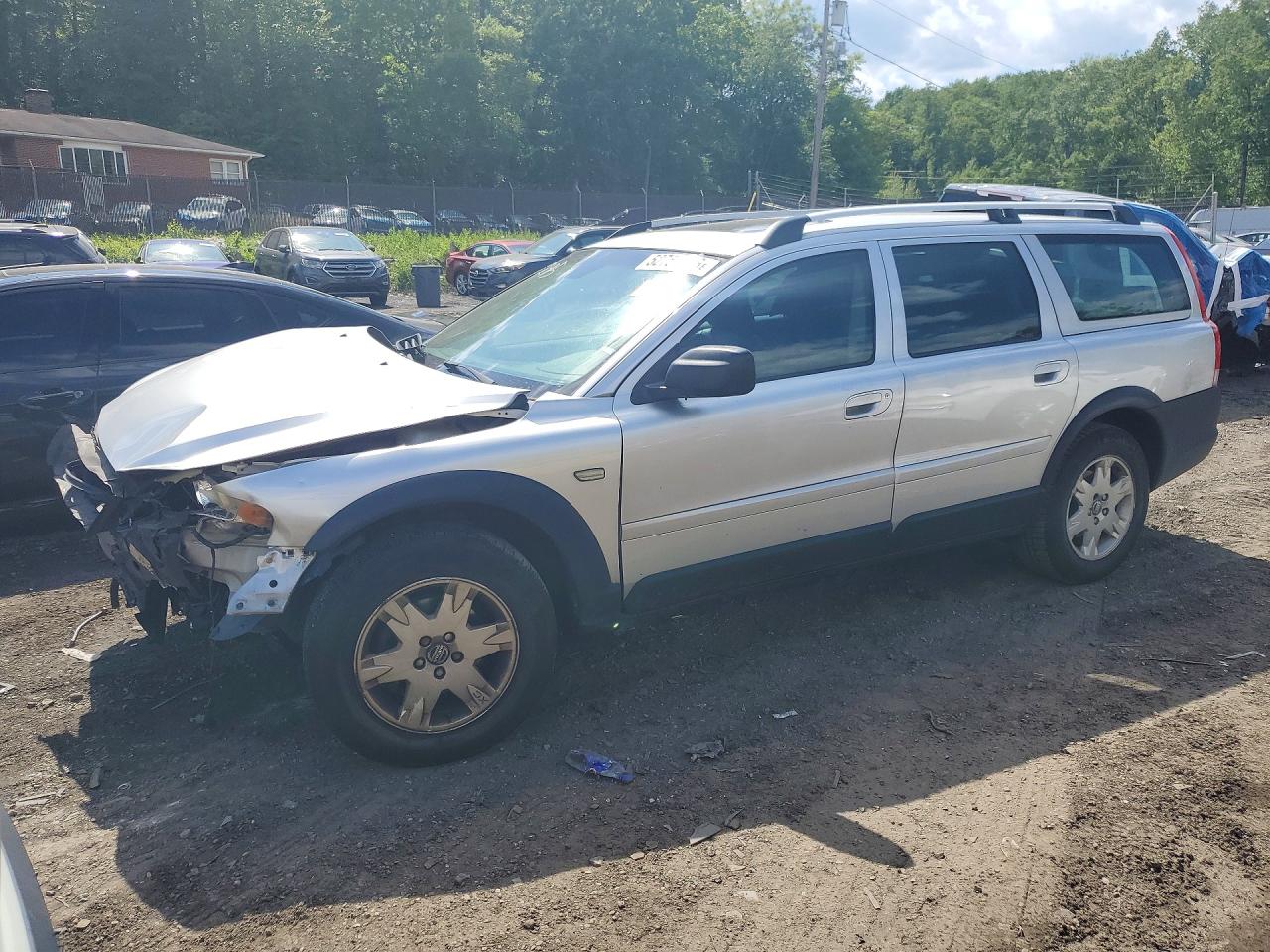 Salvage Volvo XC70 Image