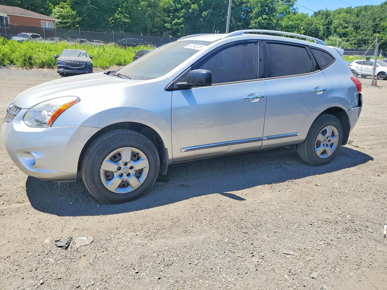 Salvage Nissan Rogue Image