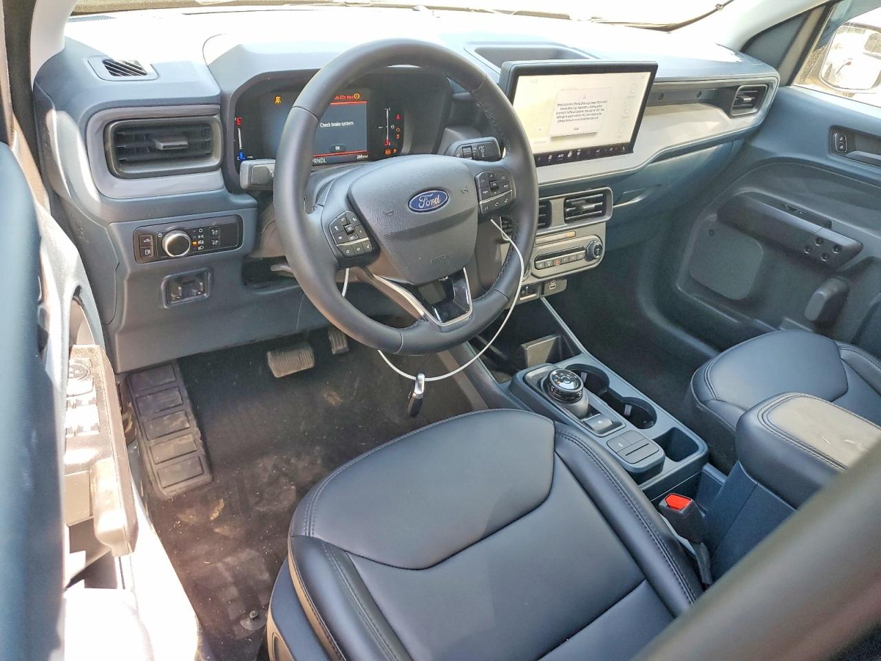 Ford Maverick Lariat