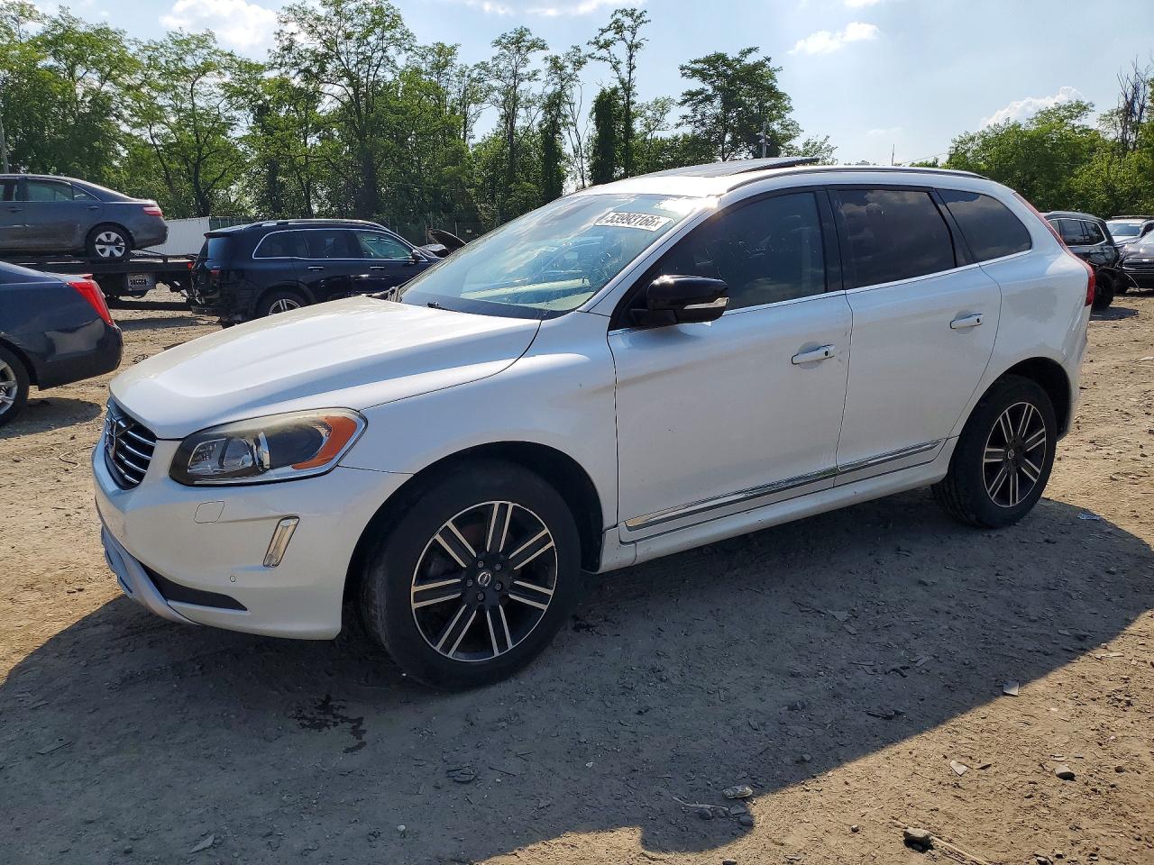 Salvage Volvo XC60 Image
