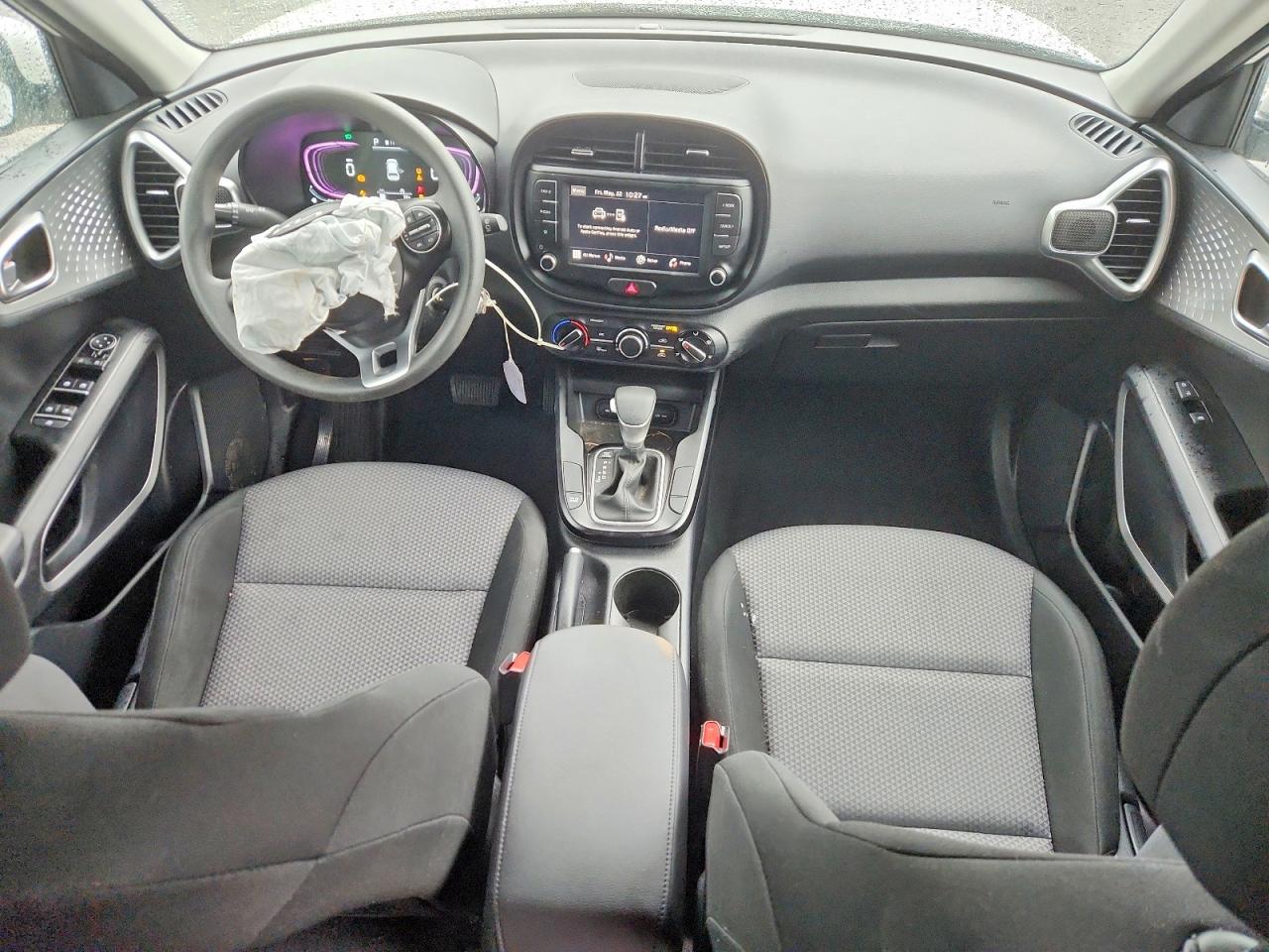 Kia Soul Lx