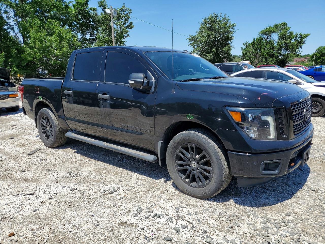 Nissan Titan Sv