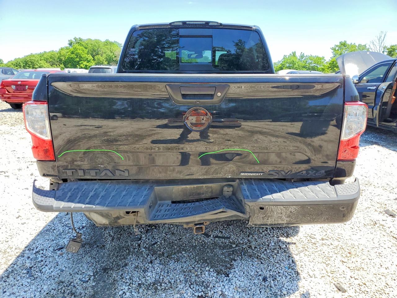 Nissan Titan Sv