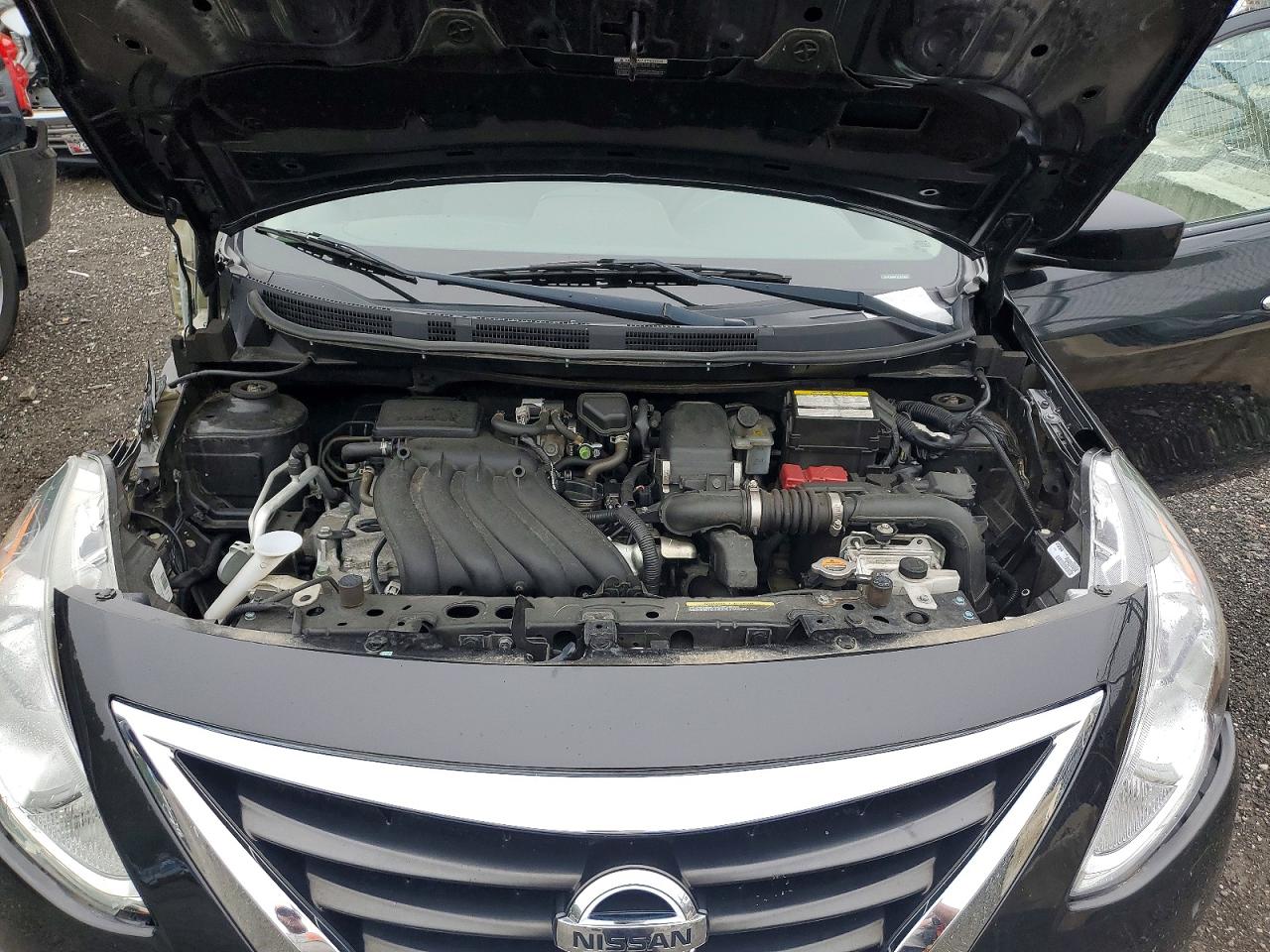 Nissan Versa Sv