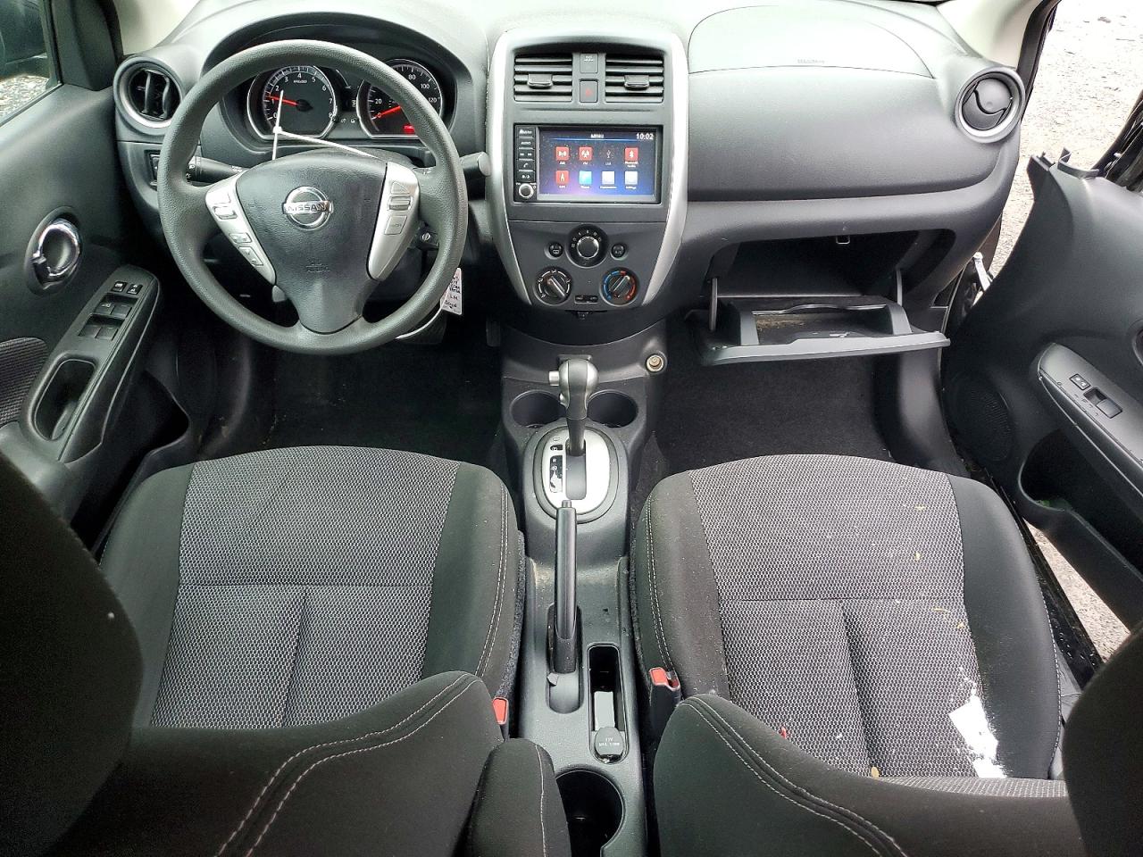Nissan Versa Sv