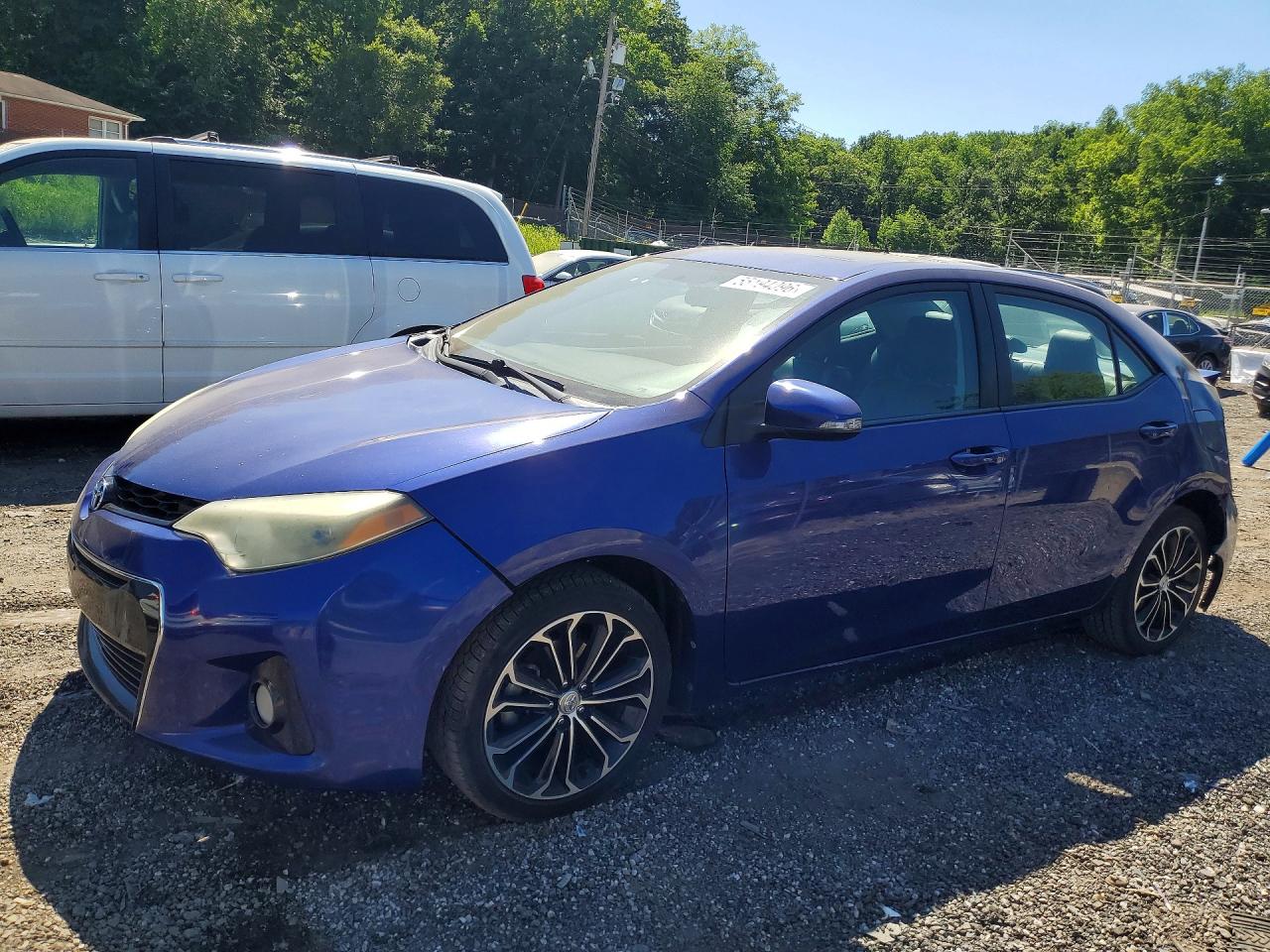 Salvage Toyota Corolla Image