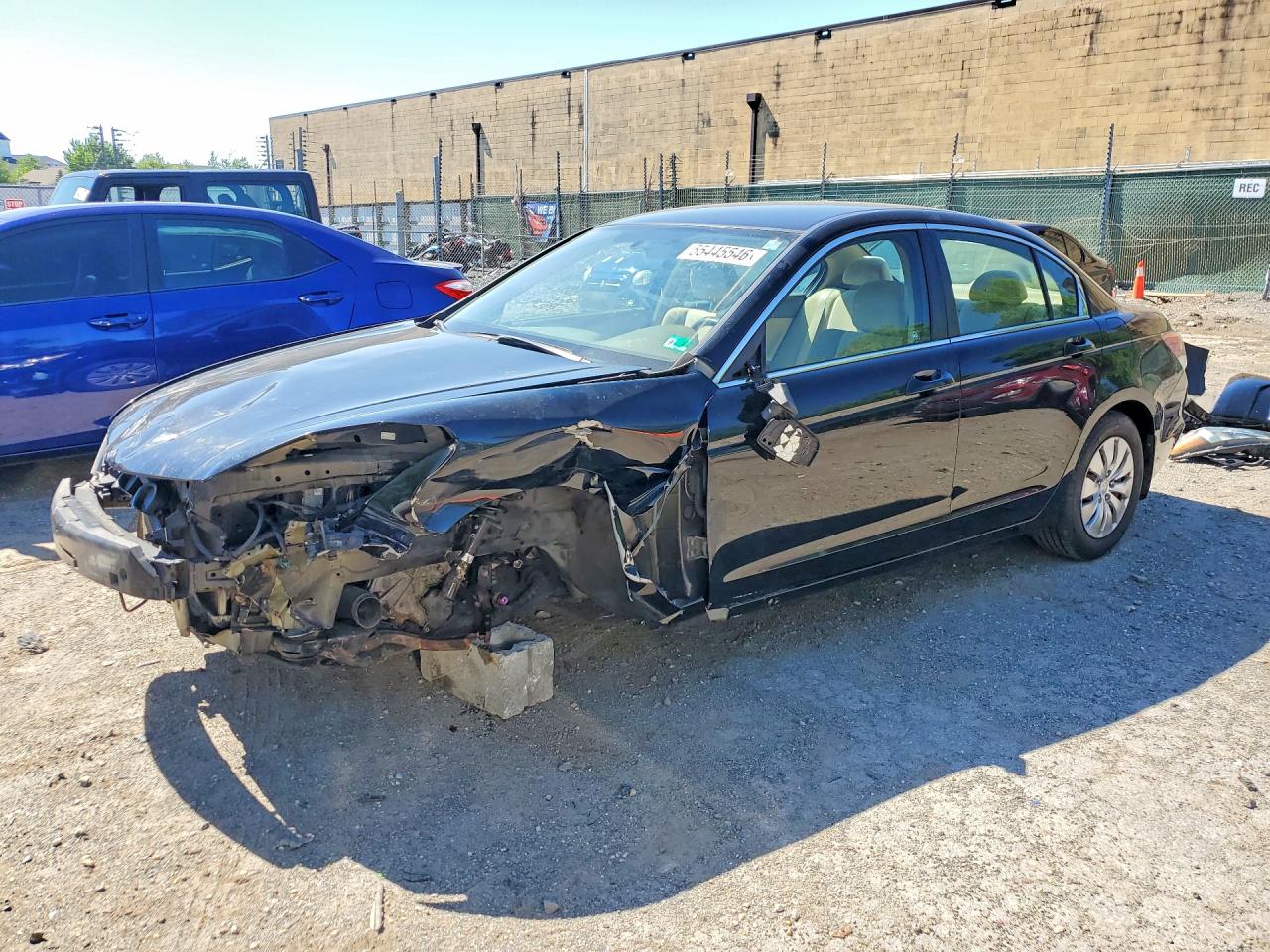 Salvage Honda Accord Image