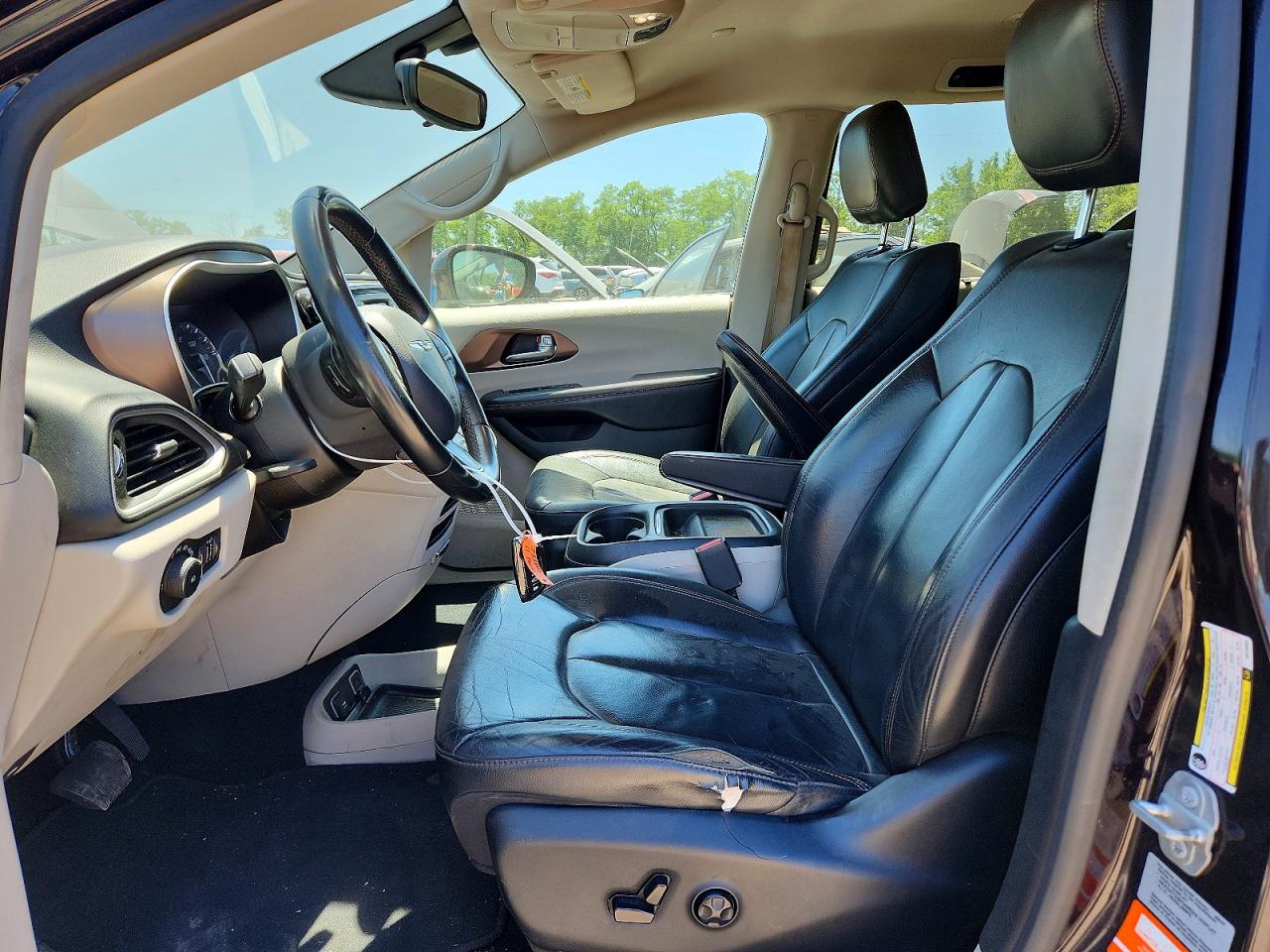 Chrysler Pacifica Touring L