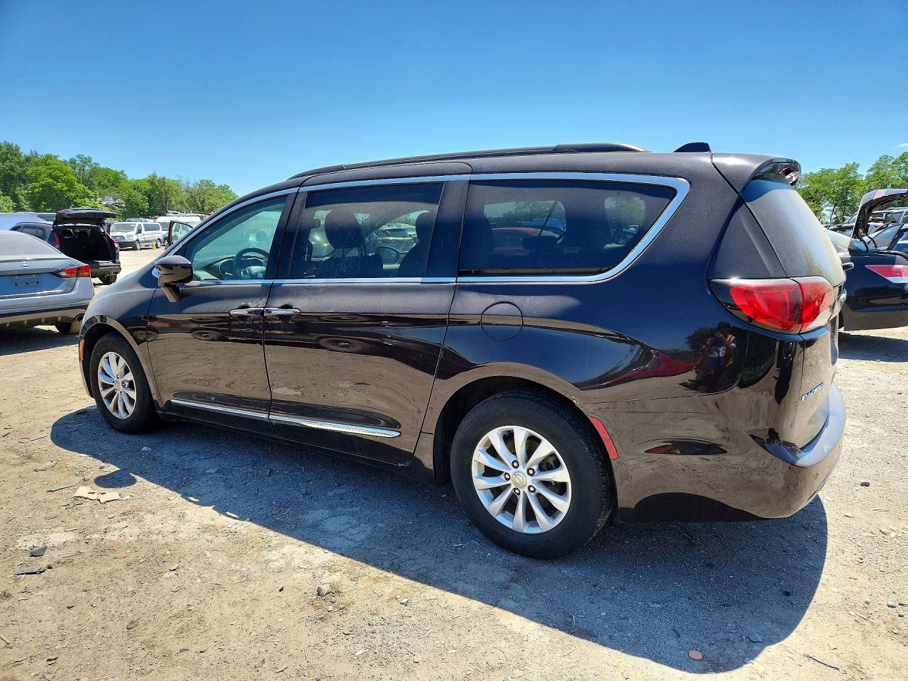 Chrysler Pacifica Touring L