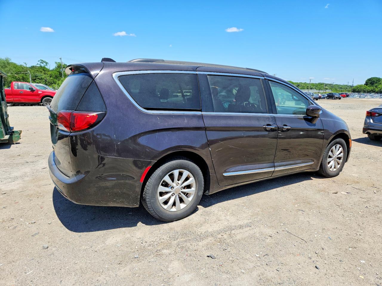 Chrysler Pacifica Touring L