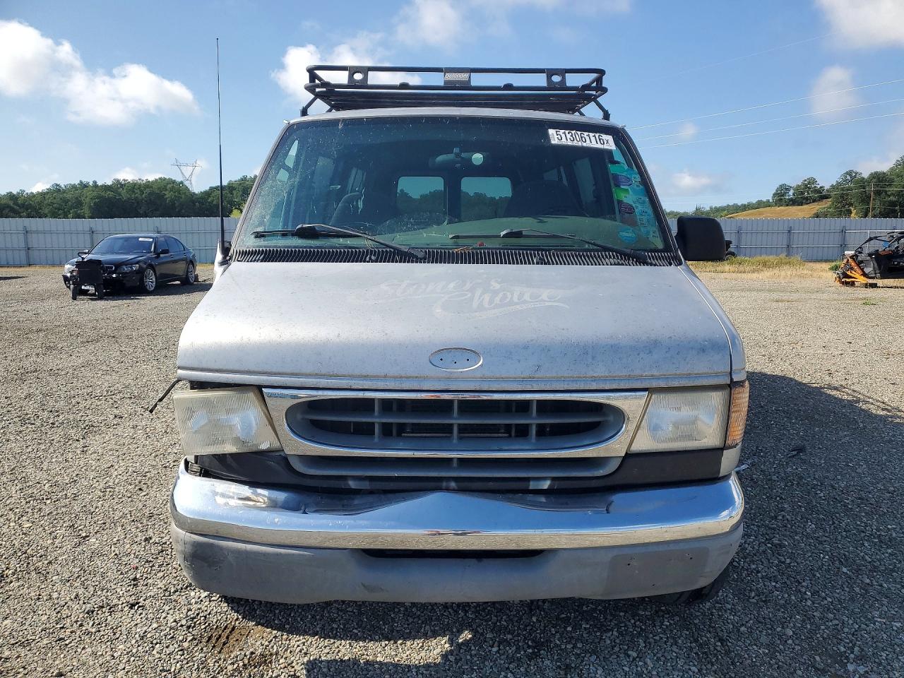 Ford Econoline E350 Super Duty Wagon