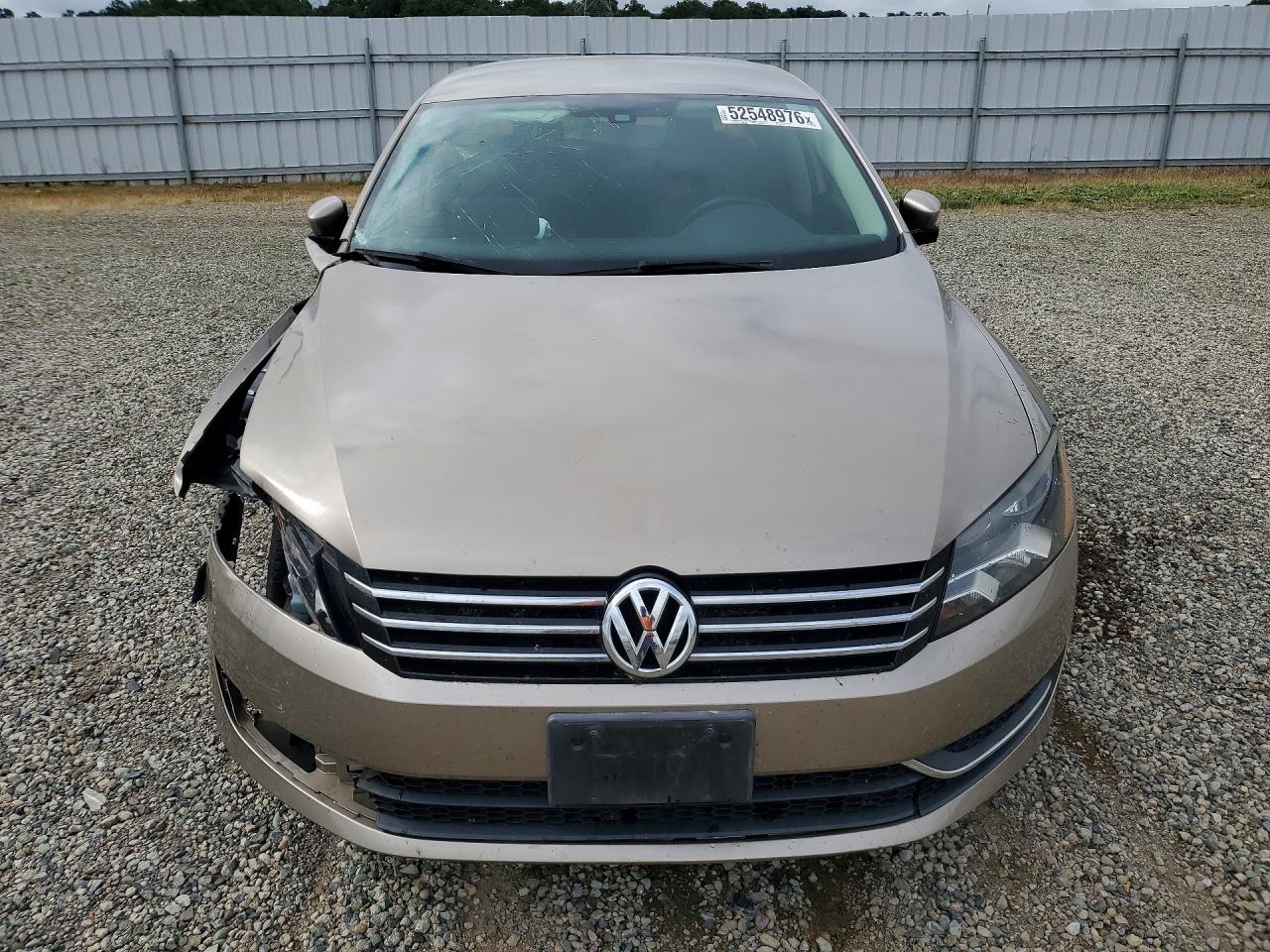 Volkswagen Passat S
