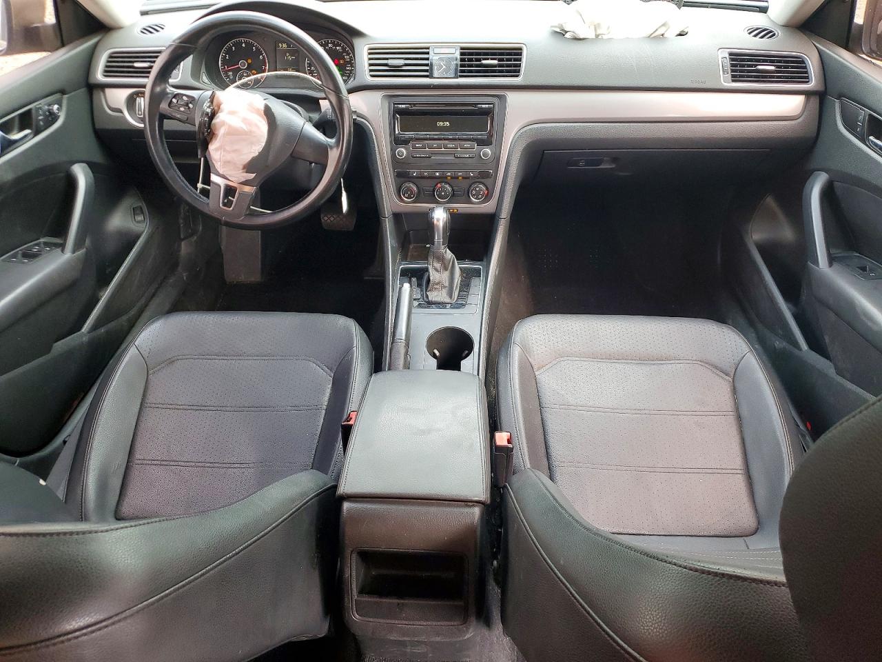 Volkswagen Passat S