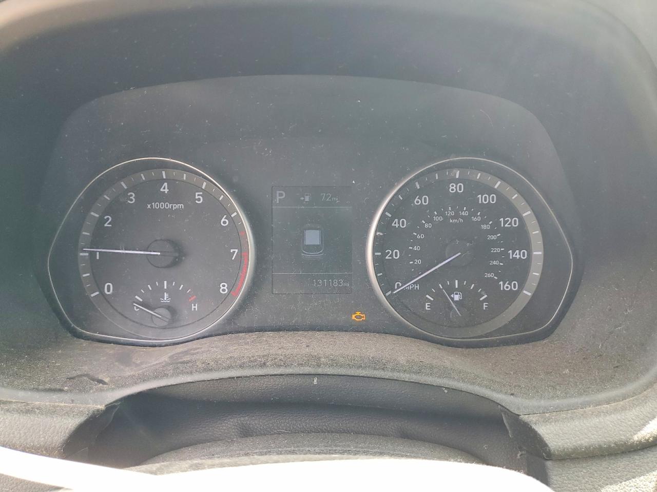 Hyundai ELANTRA Base