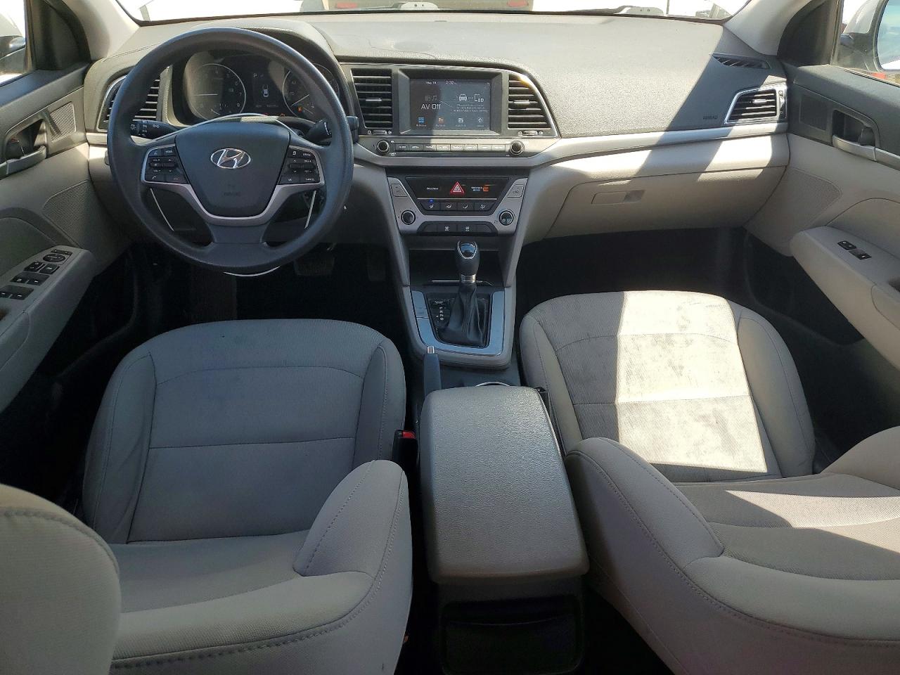 Hyundai ELANTRA Sel