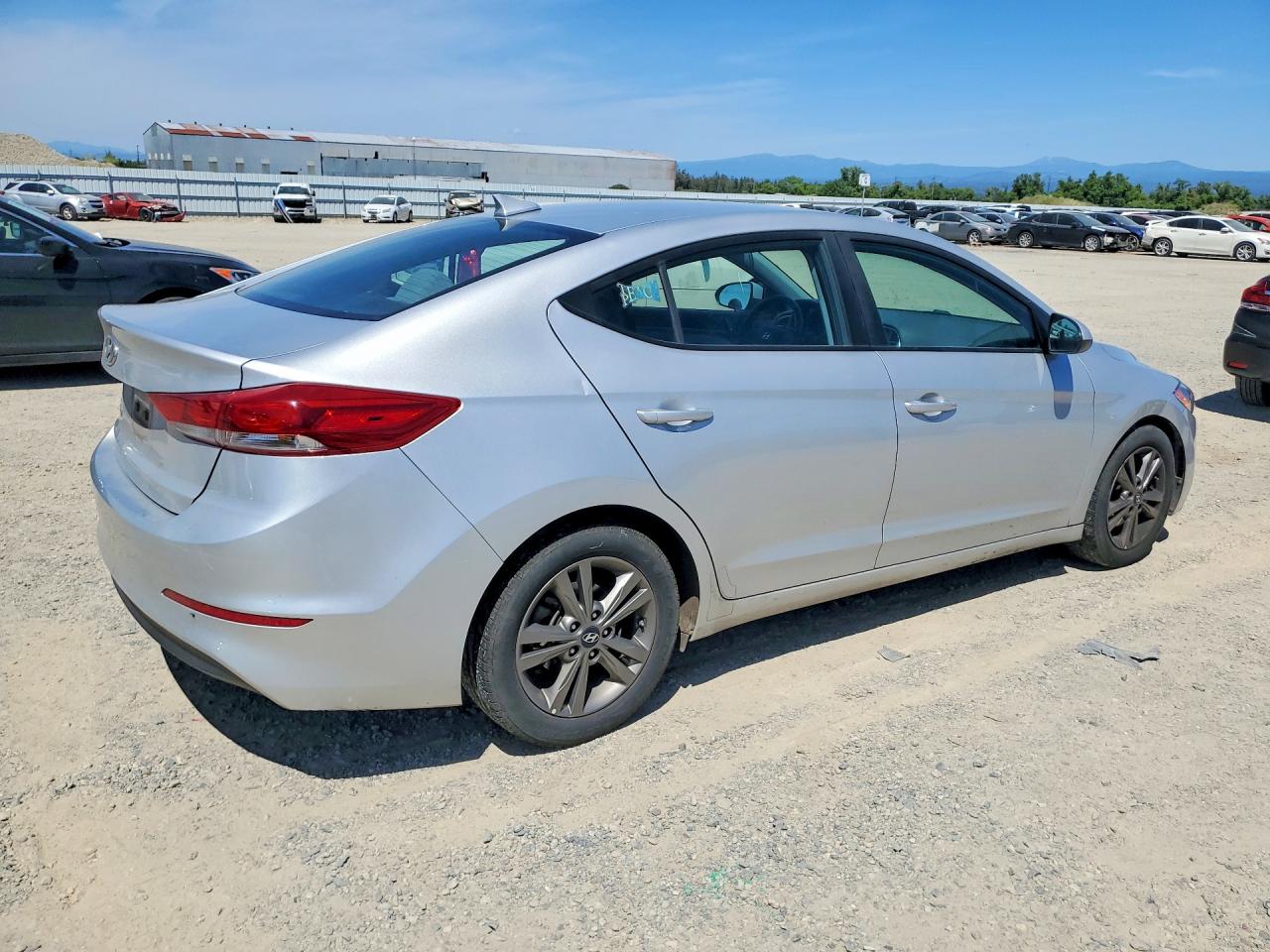 Hyundai ELANTRA Sel