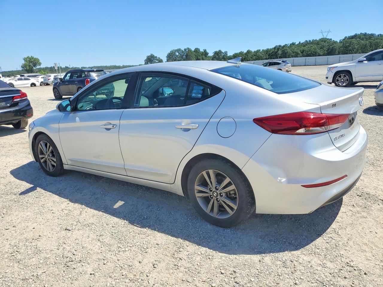 Hyundai ELANTRA Sel