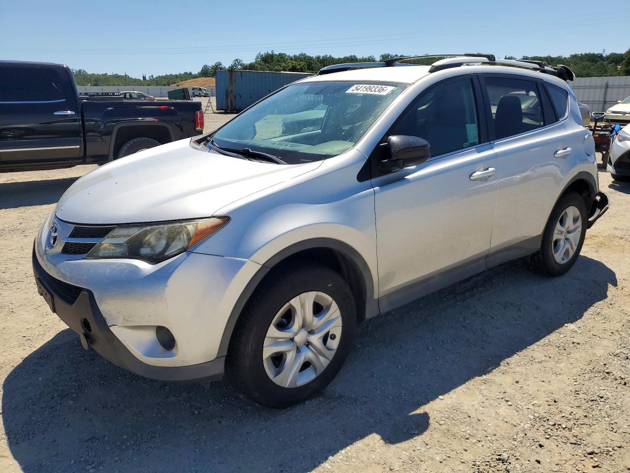 Salvage Toyota RAV4 Image