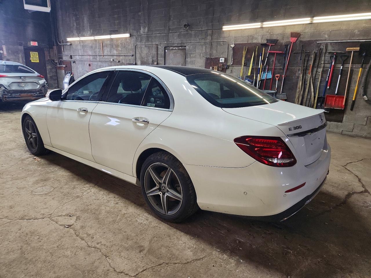 Mercedes-Benz E-Class 300 4matic