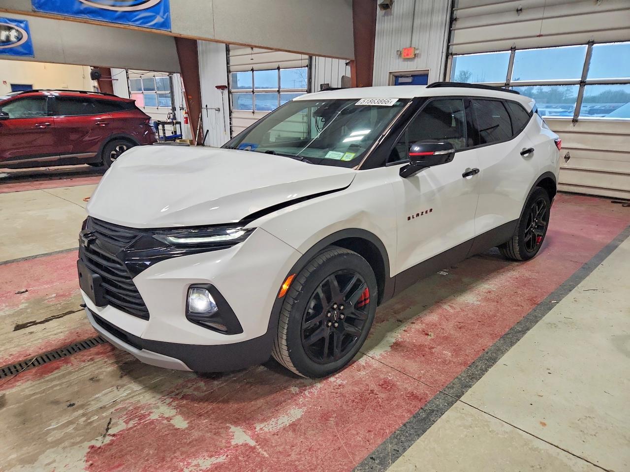 Salvage Chevrolet Blazer Image
