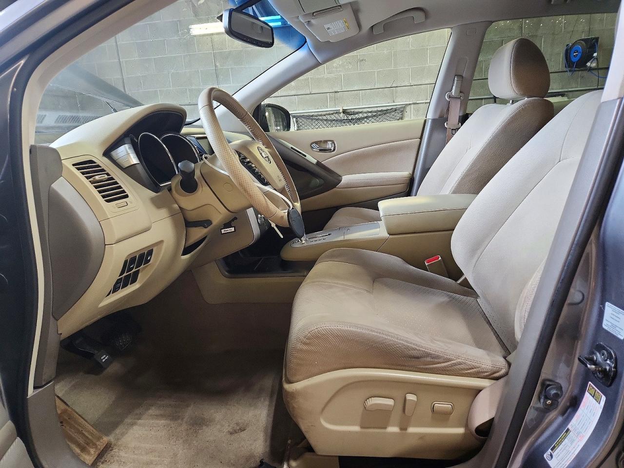 Nissan Murano S