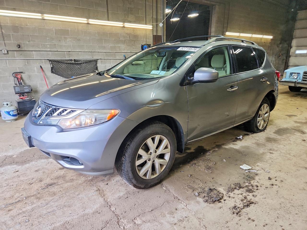 Salvage Nissan Murano S Image