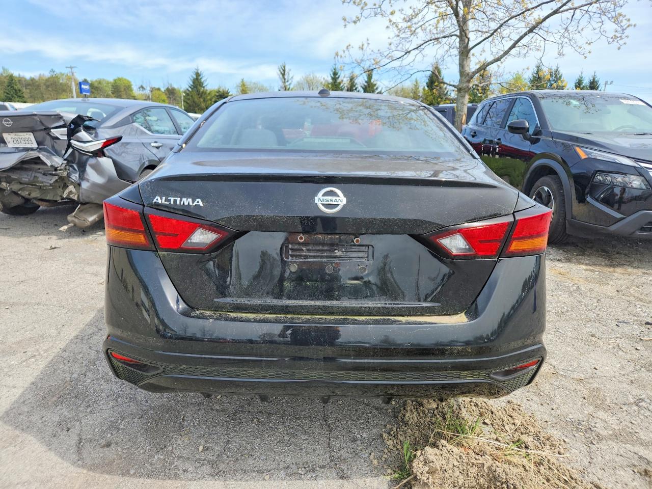 Nissan Altima S