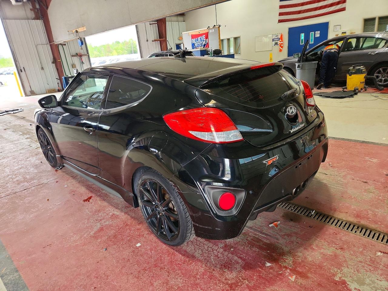 Hyundai VELOSTER Turbo