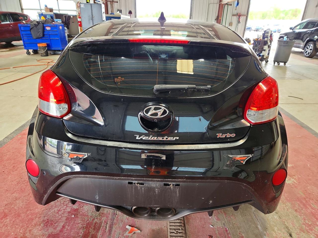 Hyundai VELOSTER Turbo