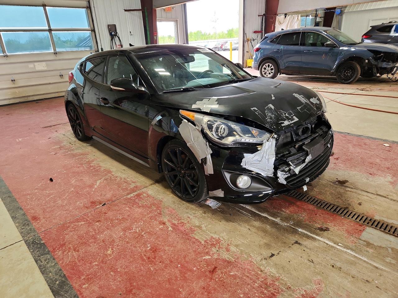 Hyundai VELOSTER Turbo