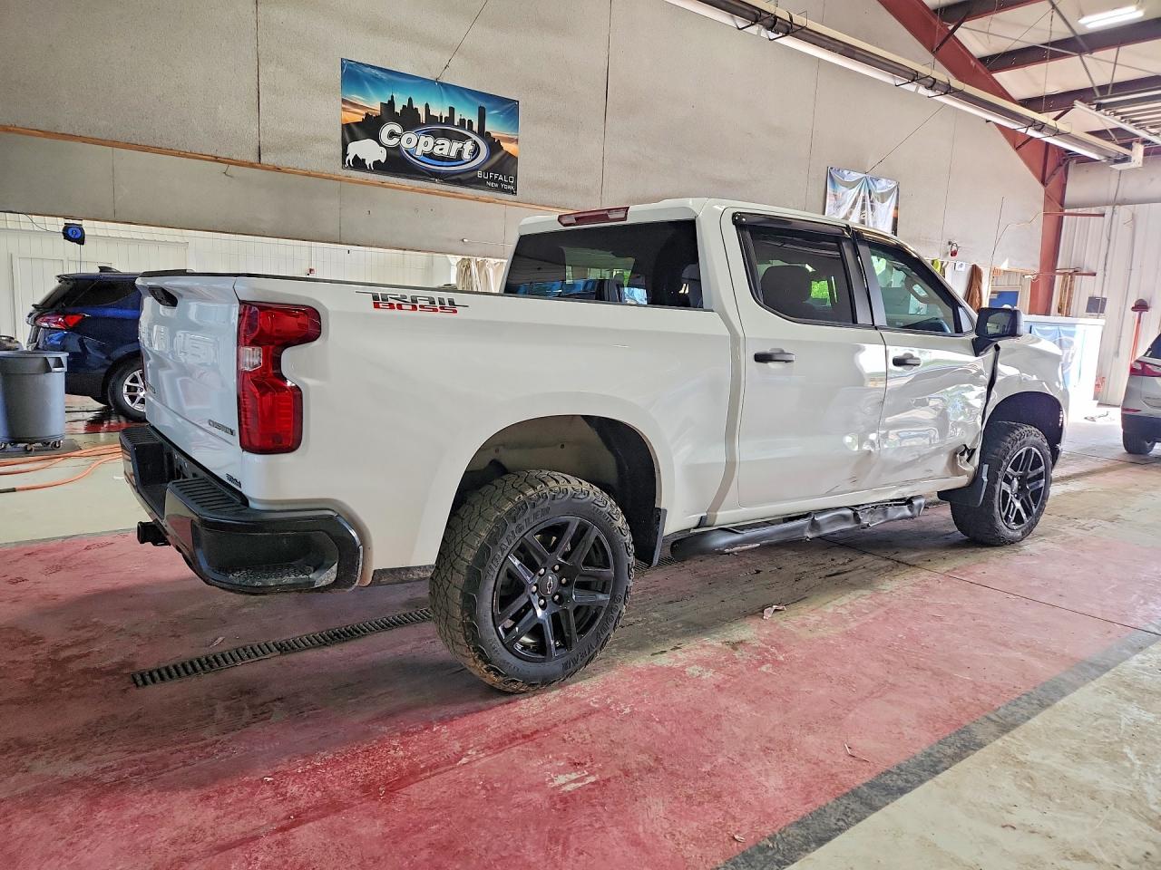 Chevrolet Silverado K1500 Trail Boss Custom