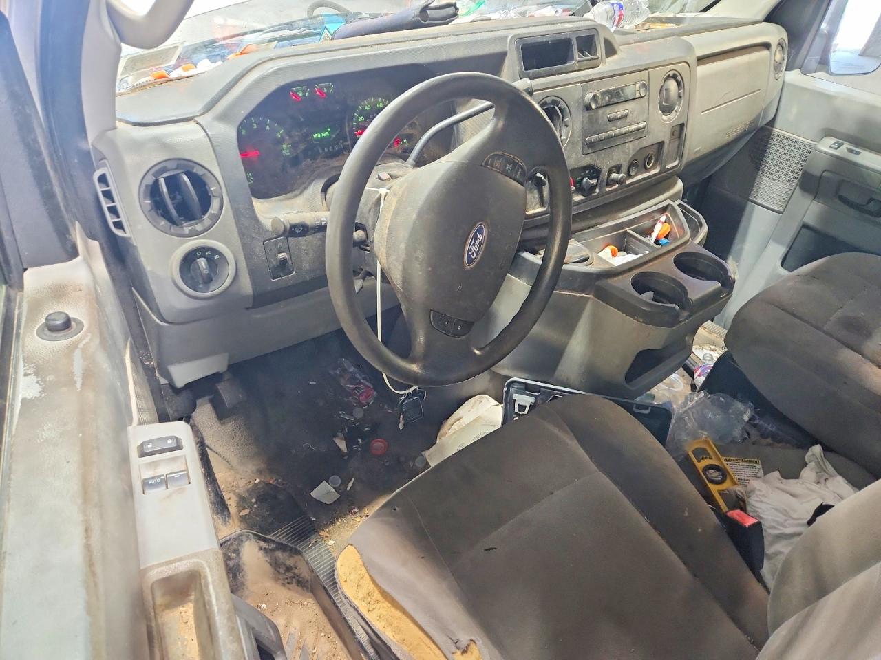 Ford Econoline E250 Van