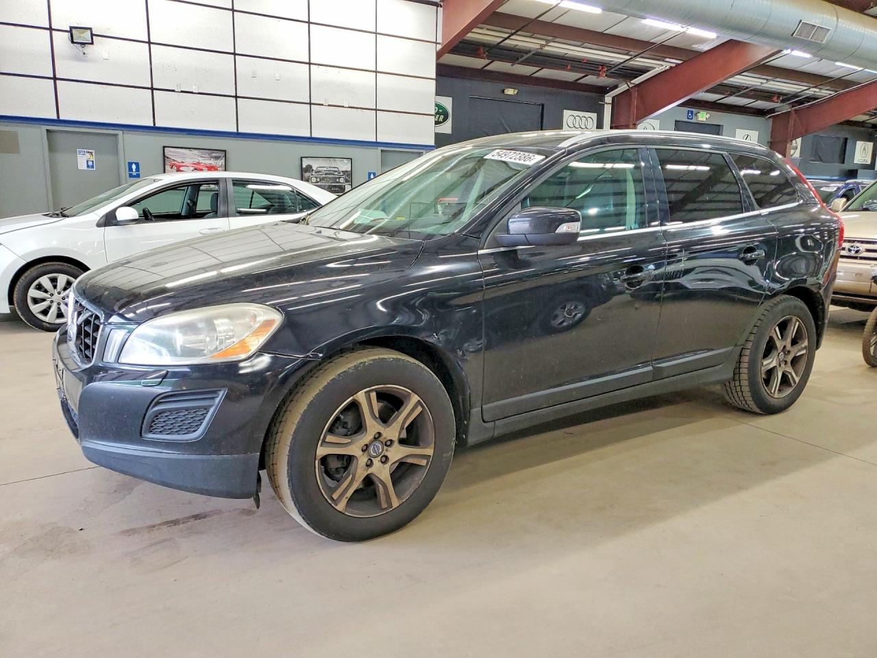Salvage Volvo XC60 Image