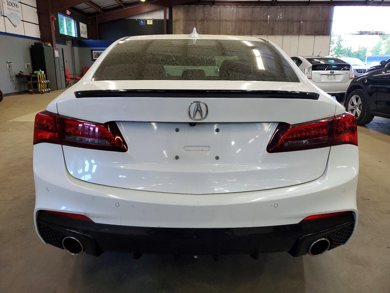 Acura TLX Technology