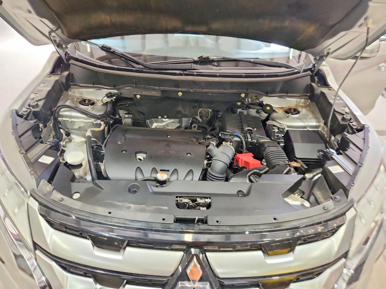 Mitsubishi Outlander Es
